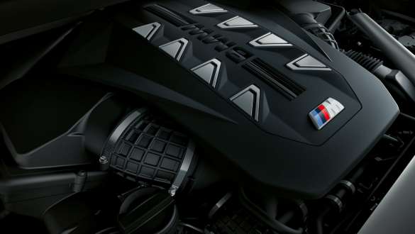  Silnik benzynowy V8&nbsp;M&nbsp;TwinPower Turbo. 